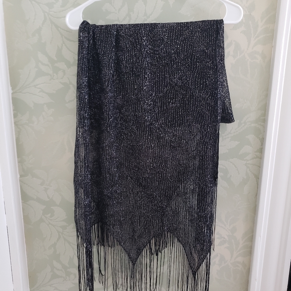 2 black shawls